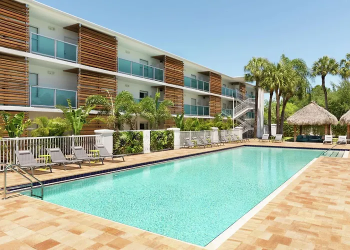 Hotel Alba Tampa, Tapestry Collection By Hilton